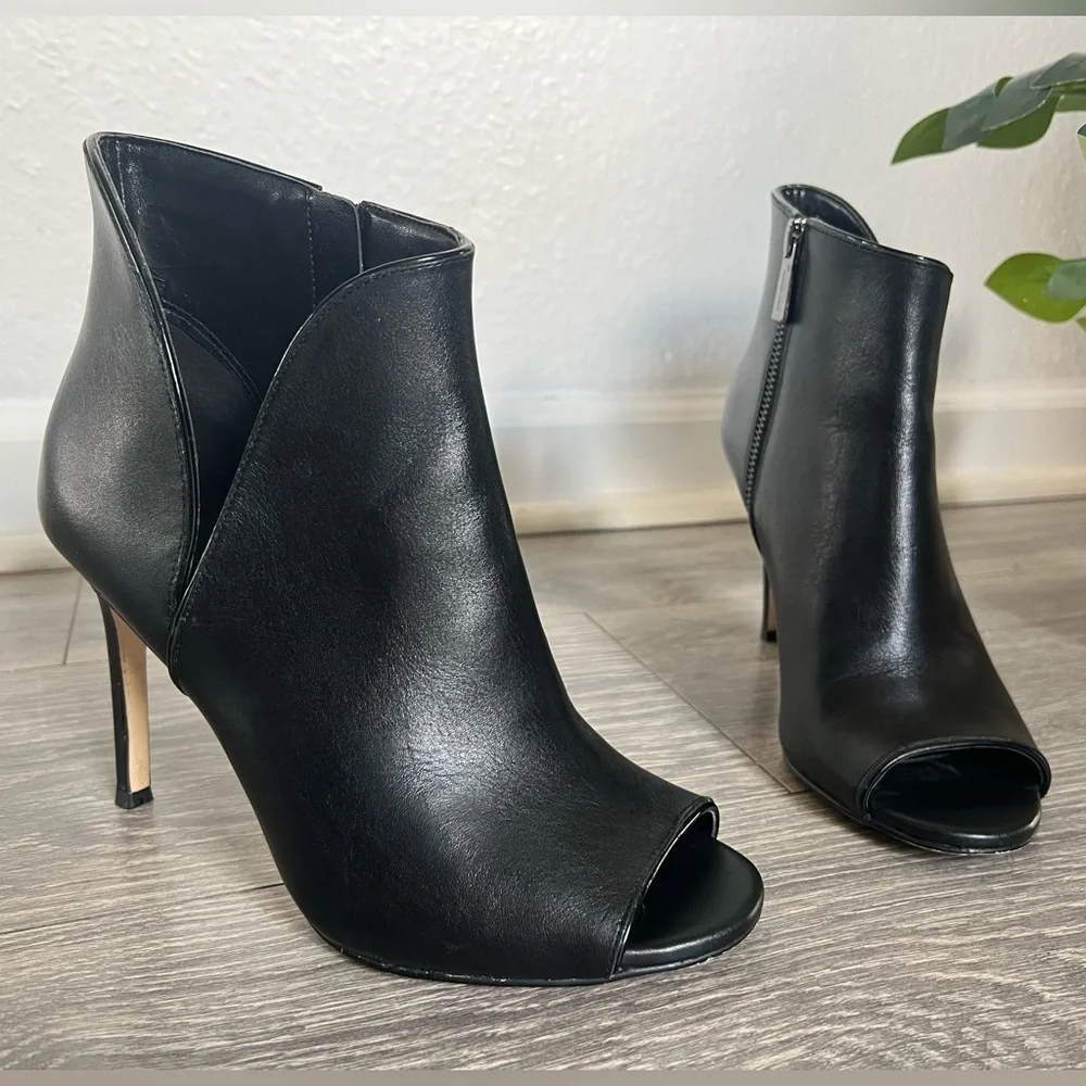 Michael kors Harper open toe ankle bootie in size 7 - Picture 4 of 11